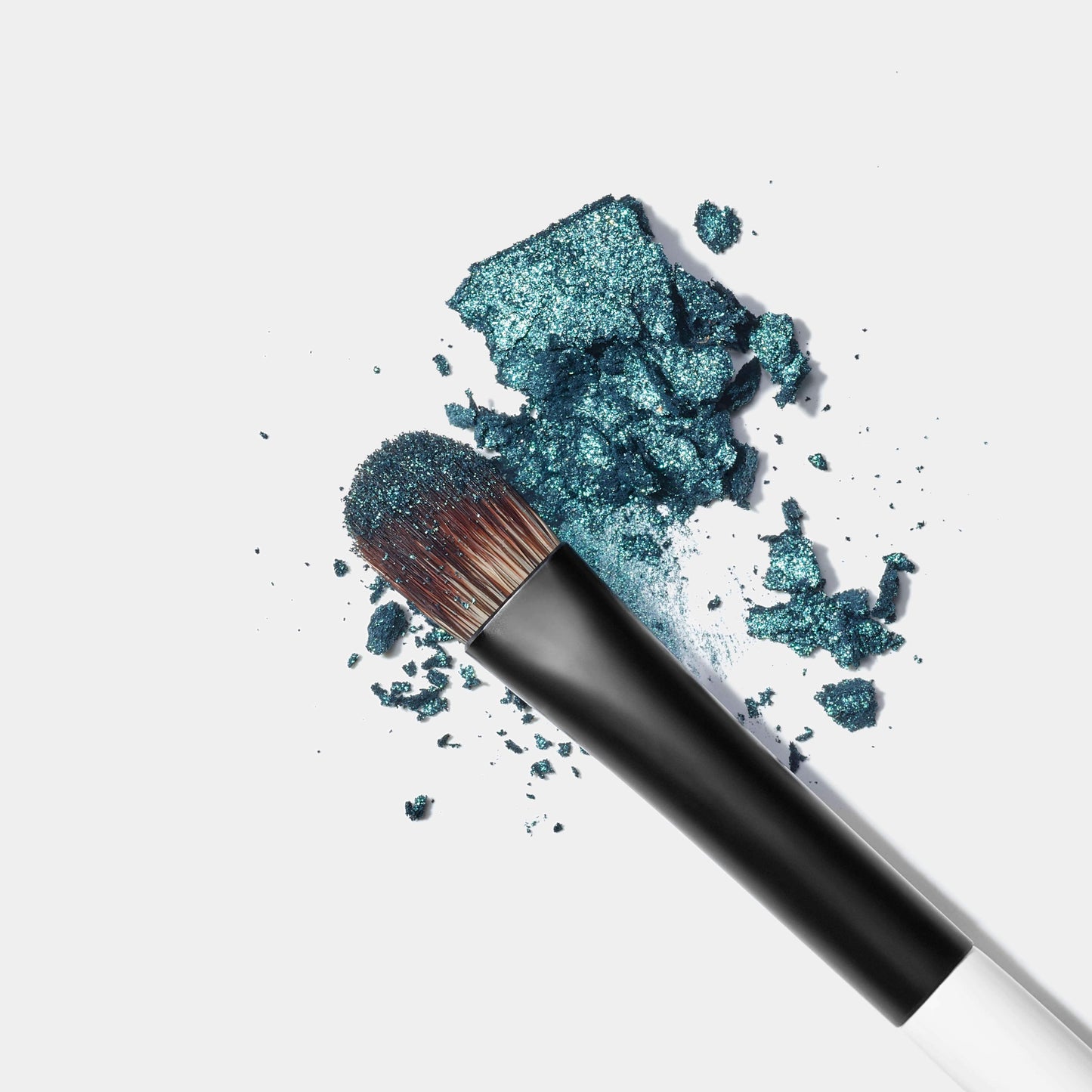 E4 Eyeshadow Shader Brush